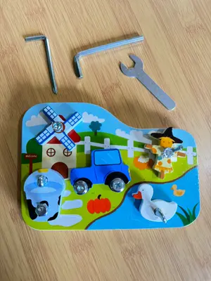 Juego granja de tornillos y tuercas. — foto 2