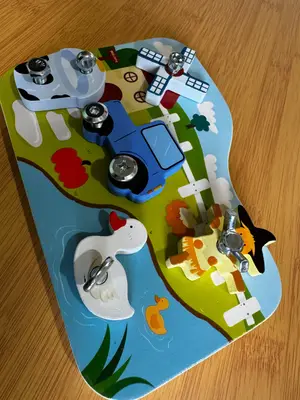 Juego granja de tornillos y tuercas. — foto 6